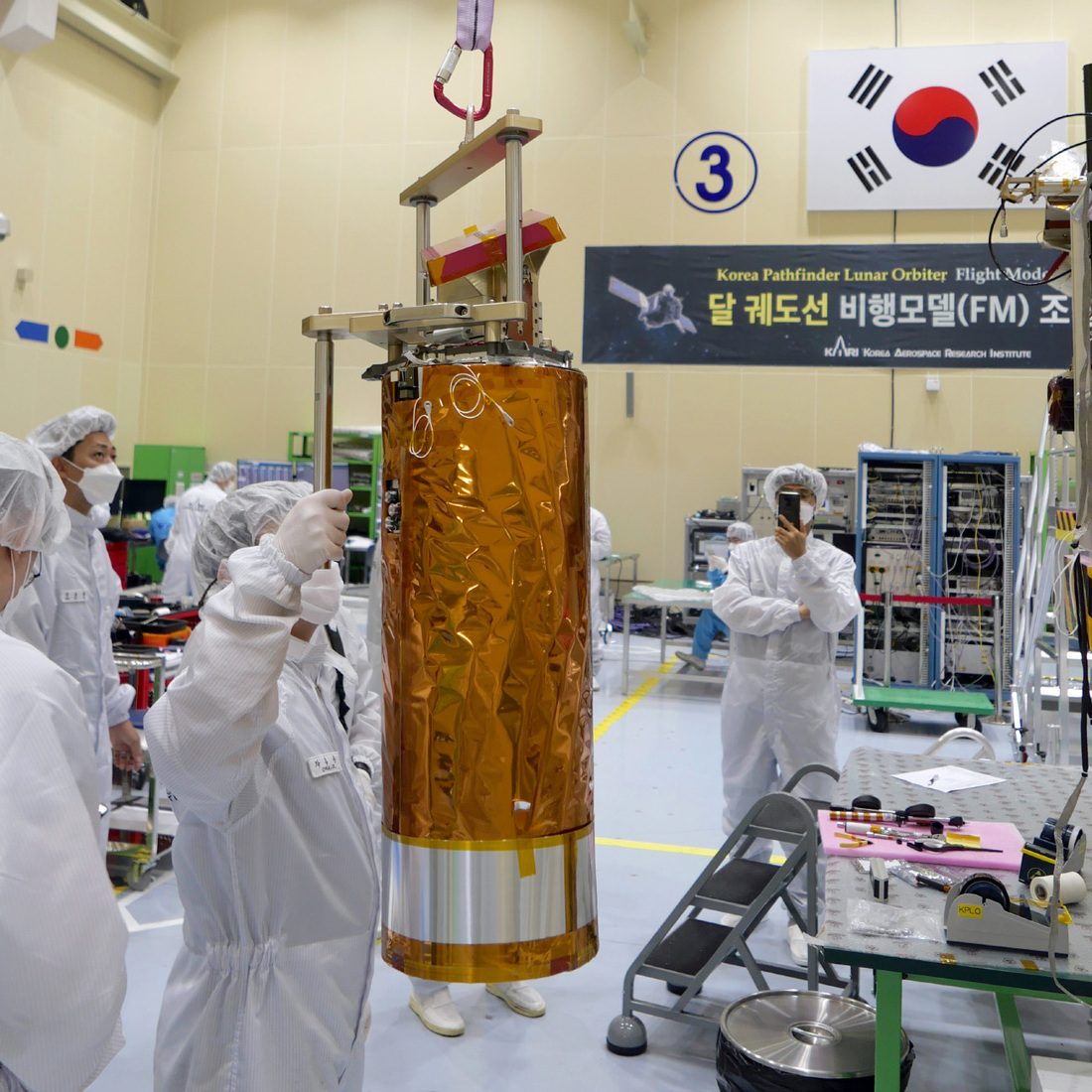 The ShadowCam instrument is carefully hoisted up before being transferred and mounted to the Korean Pathfinder Lunar Orbiter satellite at the Korean Aerospace Research Institute in Daejeon, Korea.